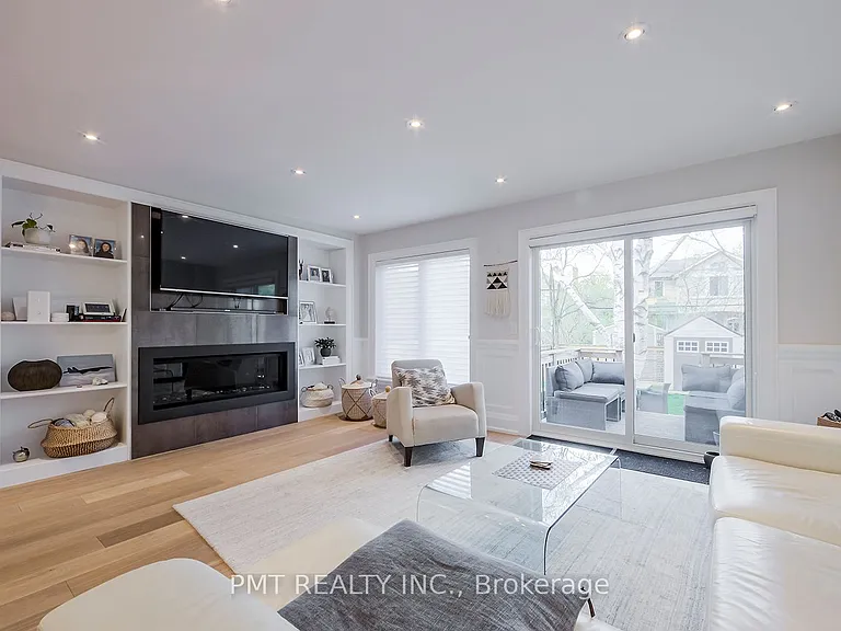 50 Thursfield Cres — Photo 18