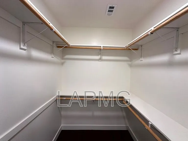 1460 Ricardo St — Photo 24