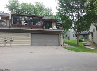 4422 Arden View Ct, Arden Hills, MN 55112