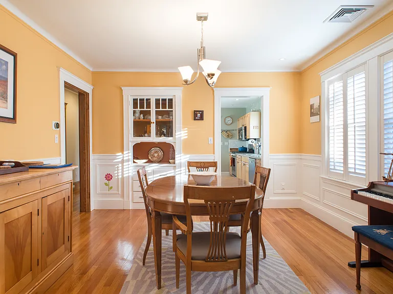 211 Common St #2 — Photo 3