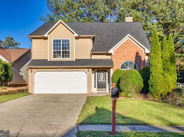 2080 Racquet Club Cir, Lawrenceville, GA 30043