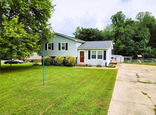 154 Scarlet Ln, Mount Airy, NC 27030