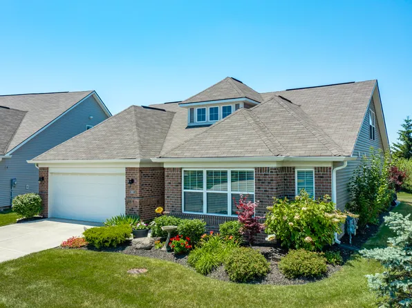 9521 Rocky Shore Dr, McCordsville, IN 46055