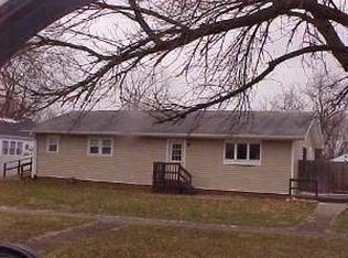 330 E Chestnut St, Sheffield, IL 61361