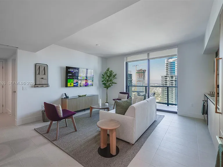 159 NE 6th St #4601 — Photo 7