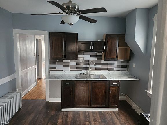 5th image of 5557 W Van Buren St