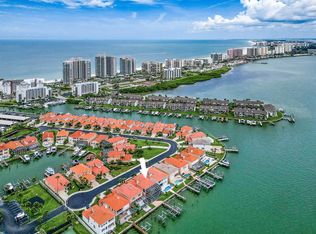 218 Sand Key Estates Dr, Clearwater, FL 33767