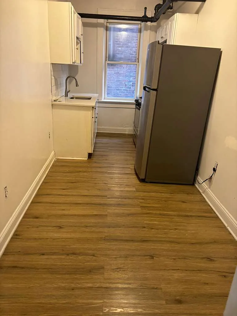 Building Photo - 110 Belgrove Dr #6C