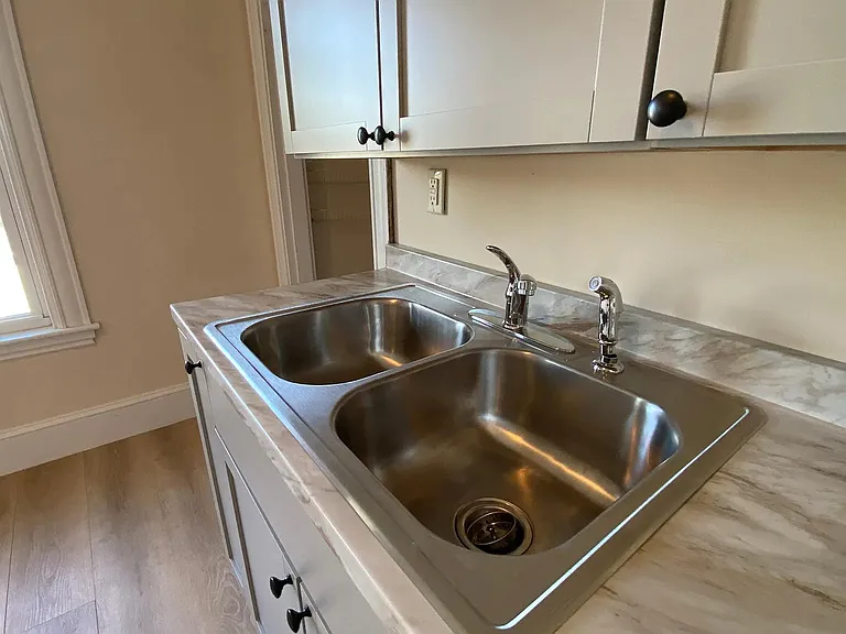 18-20 N High St #4 — Photo 7