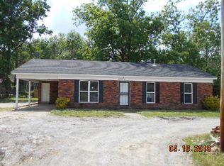 605 1/2 2nd St, Earle, AR 72331