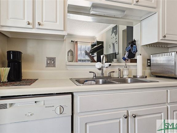 5th image of 12300 Apache Avenue #702