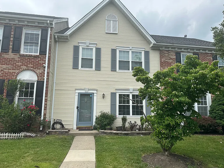 61 Goodwin Dr — Photo 10