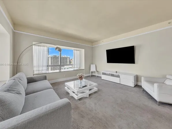 1435 Brickell Ave #3112, Miami, FL 33131