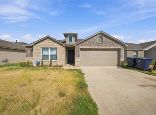 4212 Olivia St, Mustang, OK 73064