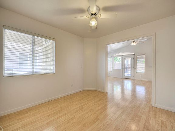 5th image of 18654 N 42nd St