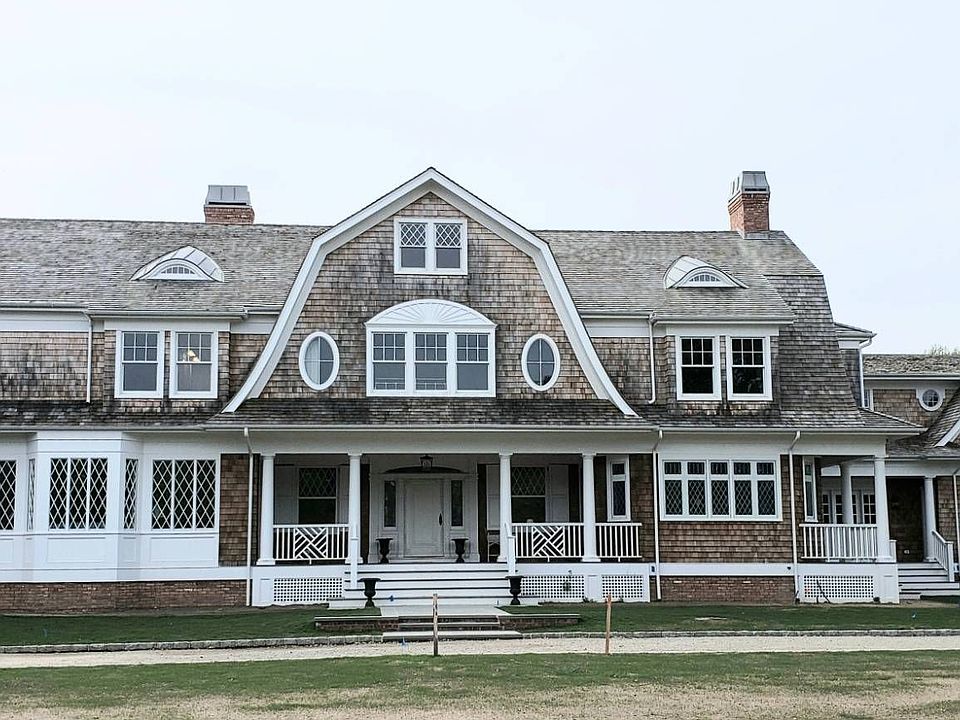 1st image of 49 Quaquanantuck Ln