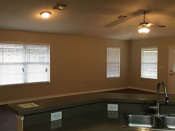 3rd image of 6247 N Ironside Dr
