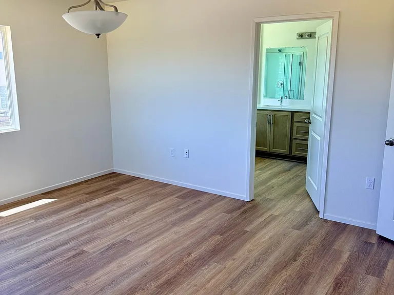 11715 Sebastian Rd — Photo 7