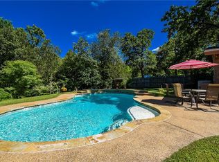 920 Bradley Dr, Athens, TX