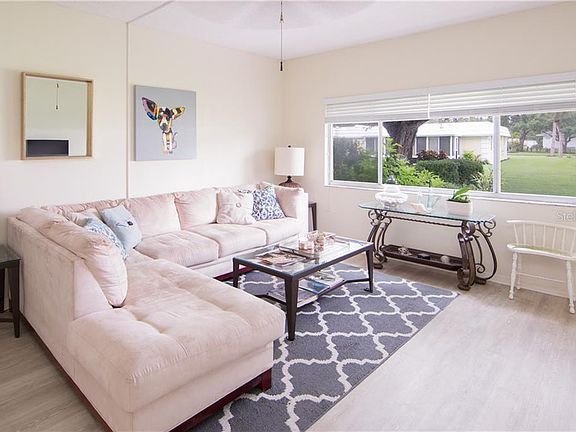 5th image of 5853 Tidewood Ave