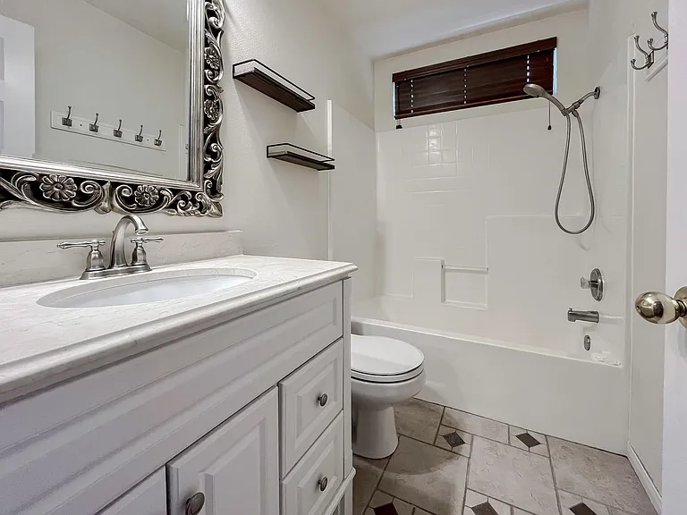 7905 Leway Dr — Photo 52