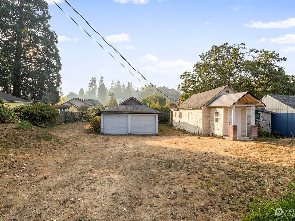 1701 Rainier Avenue - Bremerton   98312>