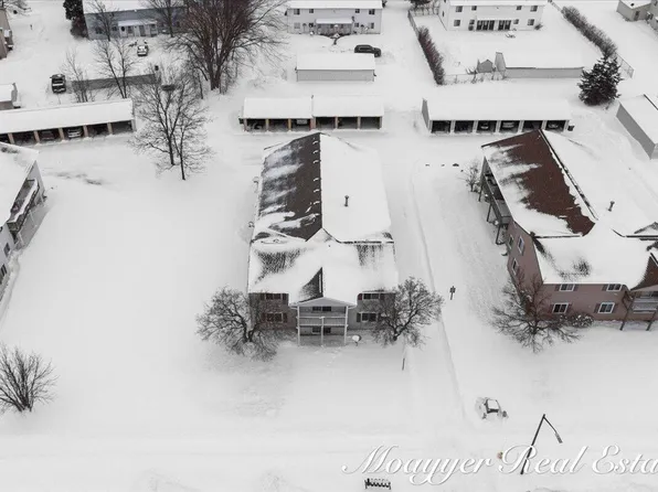 1041 Abbey Ct, Holland, MI 49423