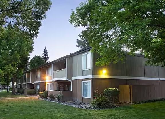 2nd image of 8165 Palisades Dr #931d06f98