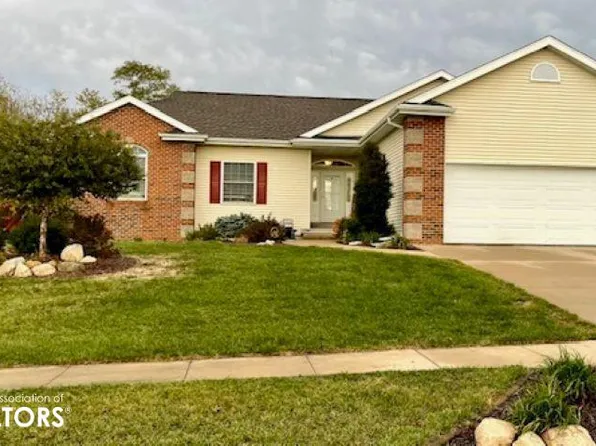 1802 S Meadow View Ave, Mount Pleasant, IA 52641