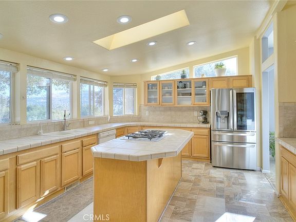 5th image of 263 Mission Olive Rd