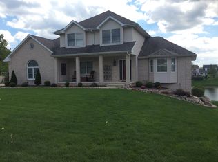 813 Mary Ellen Dr, Crown Point, IN 46307
