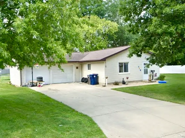 706 E 13th St, Spencer, IA 51301