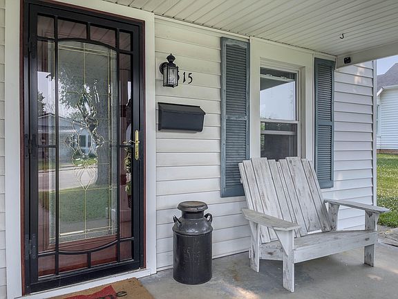 5th image of 515 Louden St