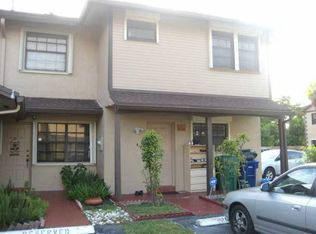 1026 NE 210th Ter, Miami, FL 33179