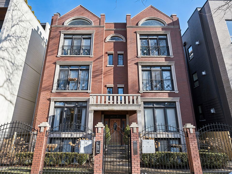 1st image of 873 N Marshfield Ave #1