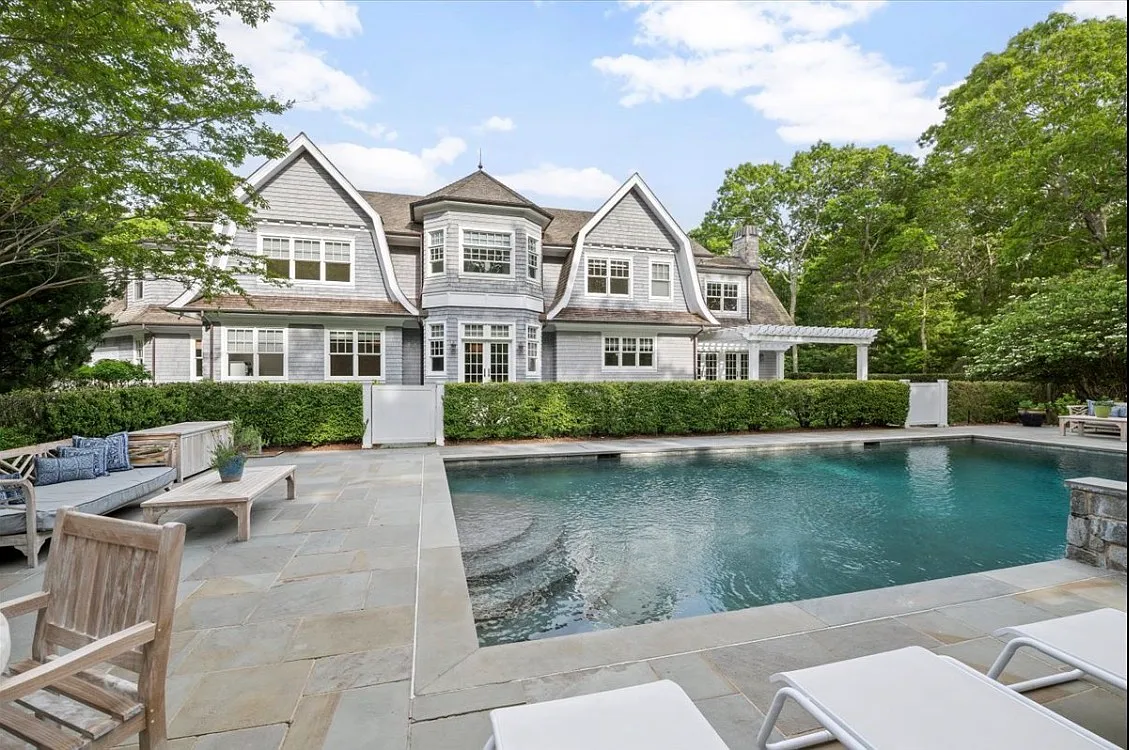 8 bed, 8.0 bath, 10051 sqft, $250,000 — Photo 3