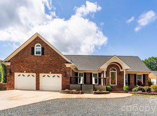 8219 Starnes Randall Rd, Charlotte, NC 28215