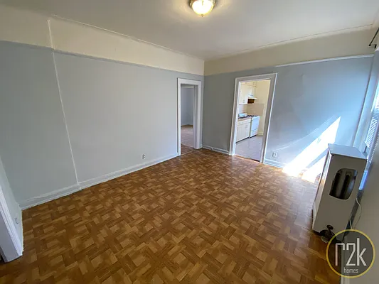 Rented by Realty 2000 Corp | media 30