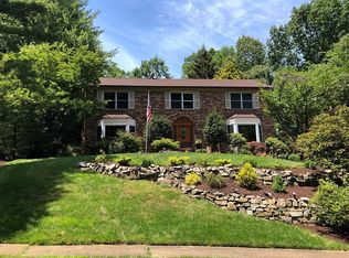 27 Parkwood Dr, Wayne, NJ 07470