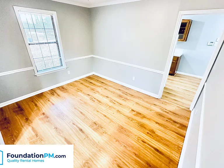 5682 Richburg Ave — Photo 7