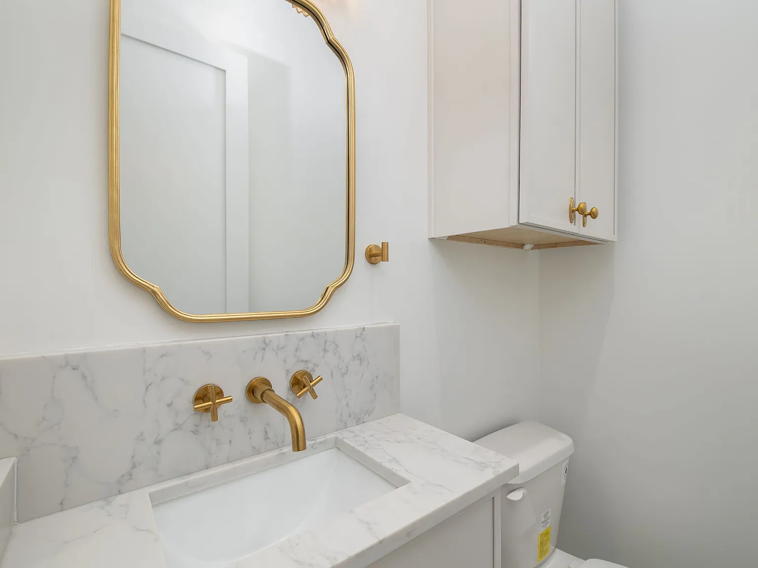 3 bed, 3.5 bath, 2063 sqft, $4,500 — Photo 4
