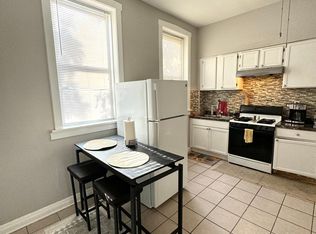 1858 W 21st Pl #1R, Chicago, IL 60608