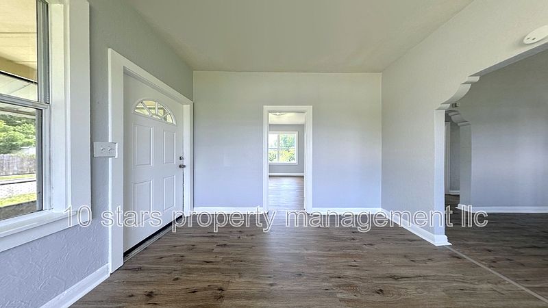 1st image of 2908 N 19th St