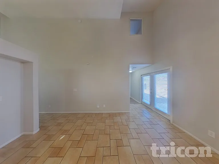 1133 Broken Hills Dr — Photo 3
