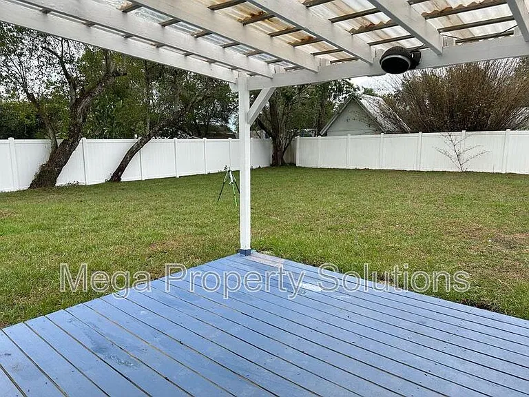 104 W Brentridge Dr #1 — Photo 26