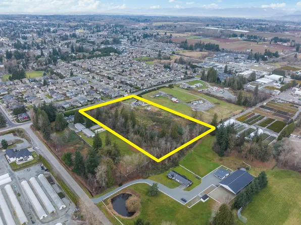 2790 Lefeuvre Rd, Abbotsford, BC V4X 1H5