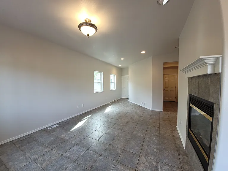 4738 Grumman St — Photo 6