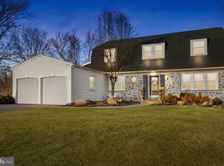 1909 Palomino Dr, Warrington, PA 18976