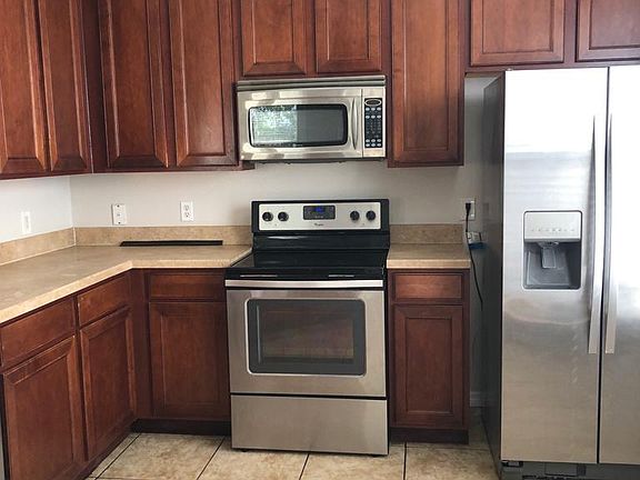 5th image of 1981 Estancia Cir