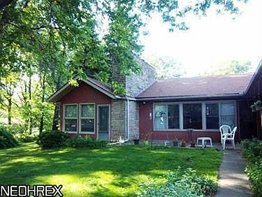 3rd image of 487 Knollwood Ave